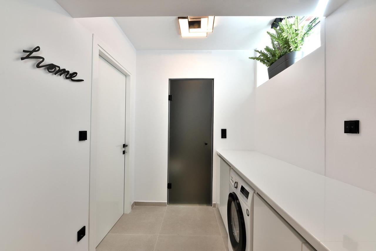 Phaedrus Living City Center Luxury Flat Skoufa Athens Ngoại thất bức ảnh